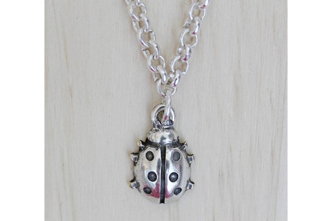 charm mariquita