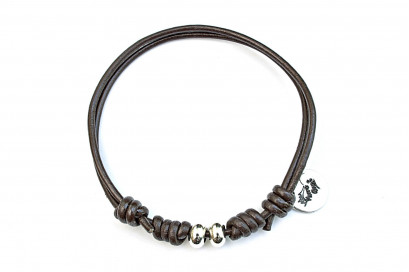 Pulsera cuero nudos corredizos