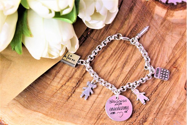 Pulsera gracias por enseñarme...