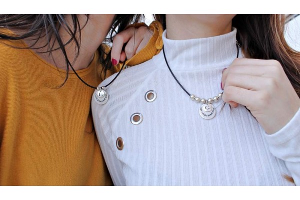 Pack Gargantillas Together Forever/Maybe in distance (gargantilla cuero)1